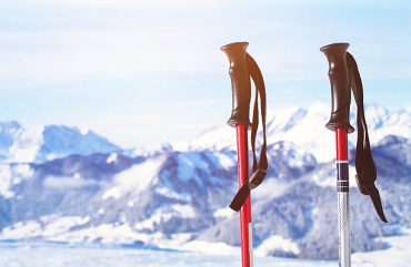 How to Pick Gear for Skiing: Buying right Skis and Ski Poles